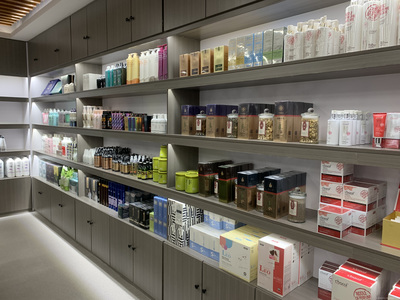 鹽城市鹽南高新區(qū)泉之源美材日用品經營部